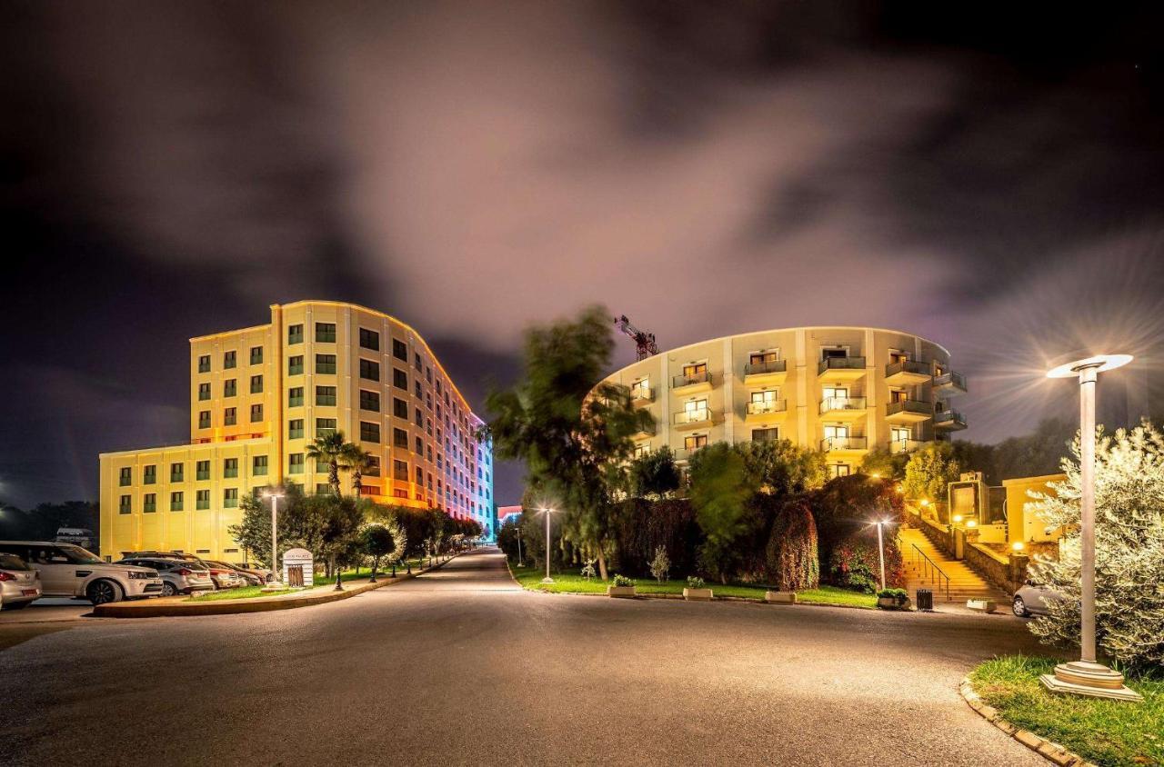 קיירניה Vuni Palace Premium Hotel & Spa & Casino Beachfront Location ! מראה חיצוני תמונה