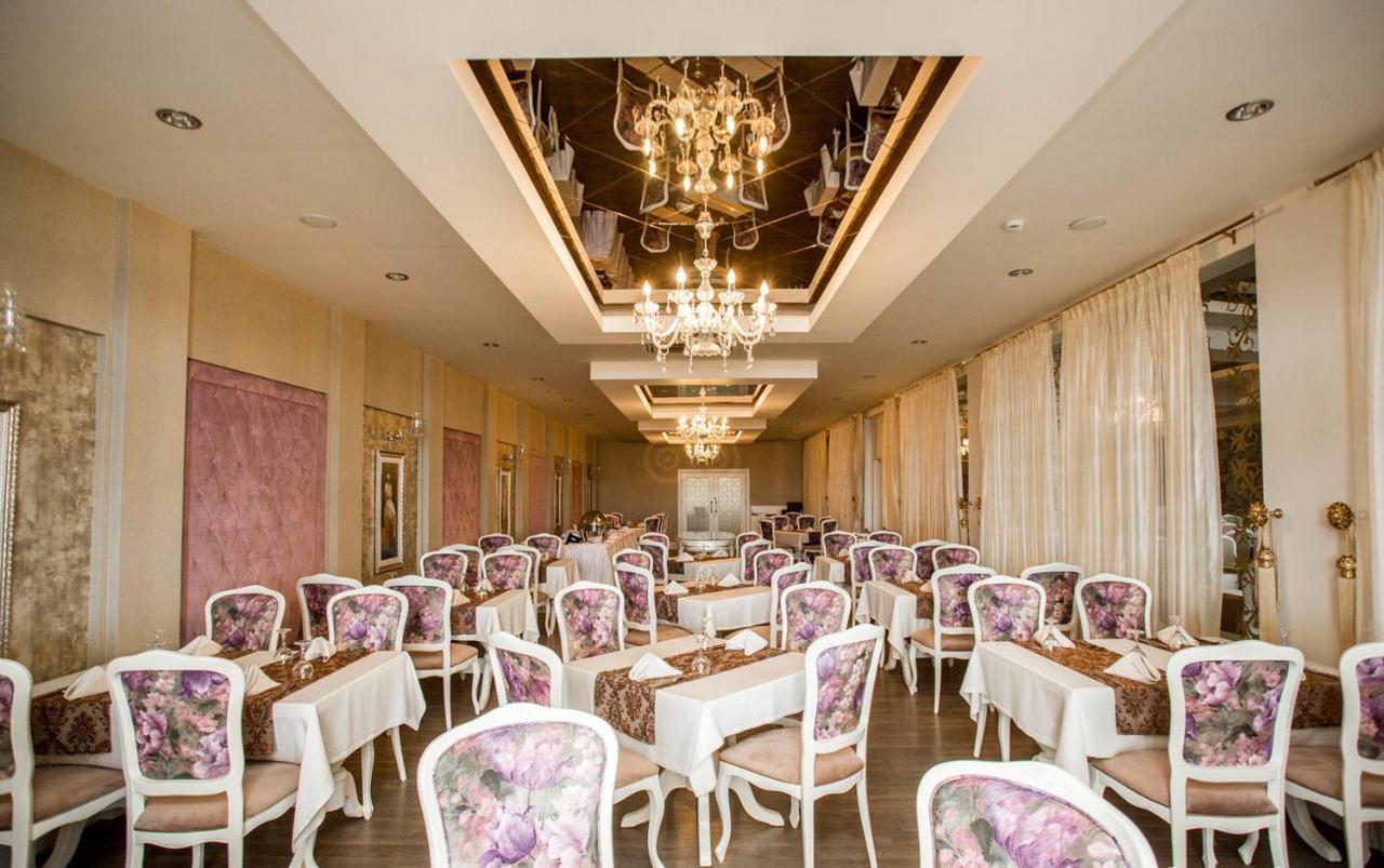קיירניה Vuni Palace Premium Hotel & Spa & Casino Beachfront Location ! מראה חיצוני תמונה